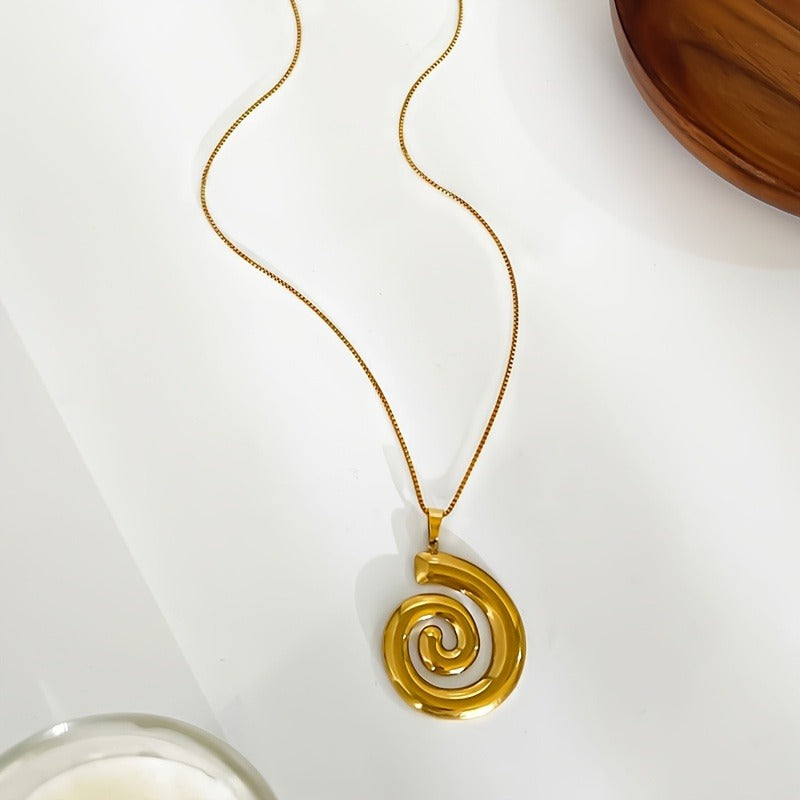 18K Golden-Plated Stainless Steel Starfish & Conch Pendant Necklace - Bohemian Style, Waterproof, Ideal for Daily Wear, All-Season Accessory, Bohemian Jewelry|Elegant Accessory|Durable Allo