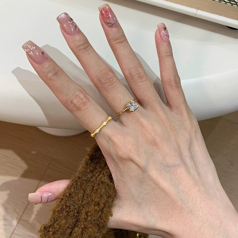 Women's Minimalist Brushed Plain Band Ring - Elegant Everyday & Formal Jewelry, Durable White Golden Plated Band for Wedding, Party, Office - Luxury Index Finger Ring for Year-Round & Special Occasions, Party Accessory