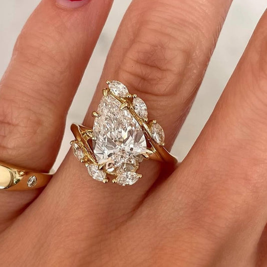 4ct Pear Moissanite Ring 925 Sterling 925 Silver Royal Vintage Cluster Halo Setting 18K Gold Plated Plated Luxury Gift for Women Anniversary Date Night