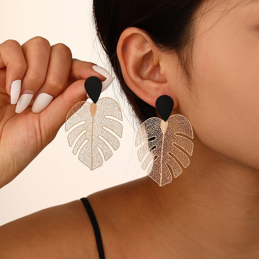 1 Pair Vintage Elegant Leaf Design Zinc Alloy Earrings with Stainless Steel Post, Waterdrop Cut-out Metal Dangle Earrings for Daily and Gift Occasions - All Seasons Jewelry