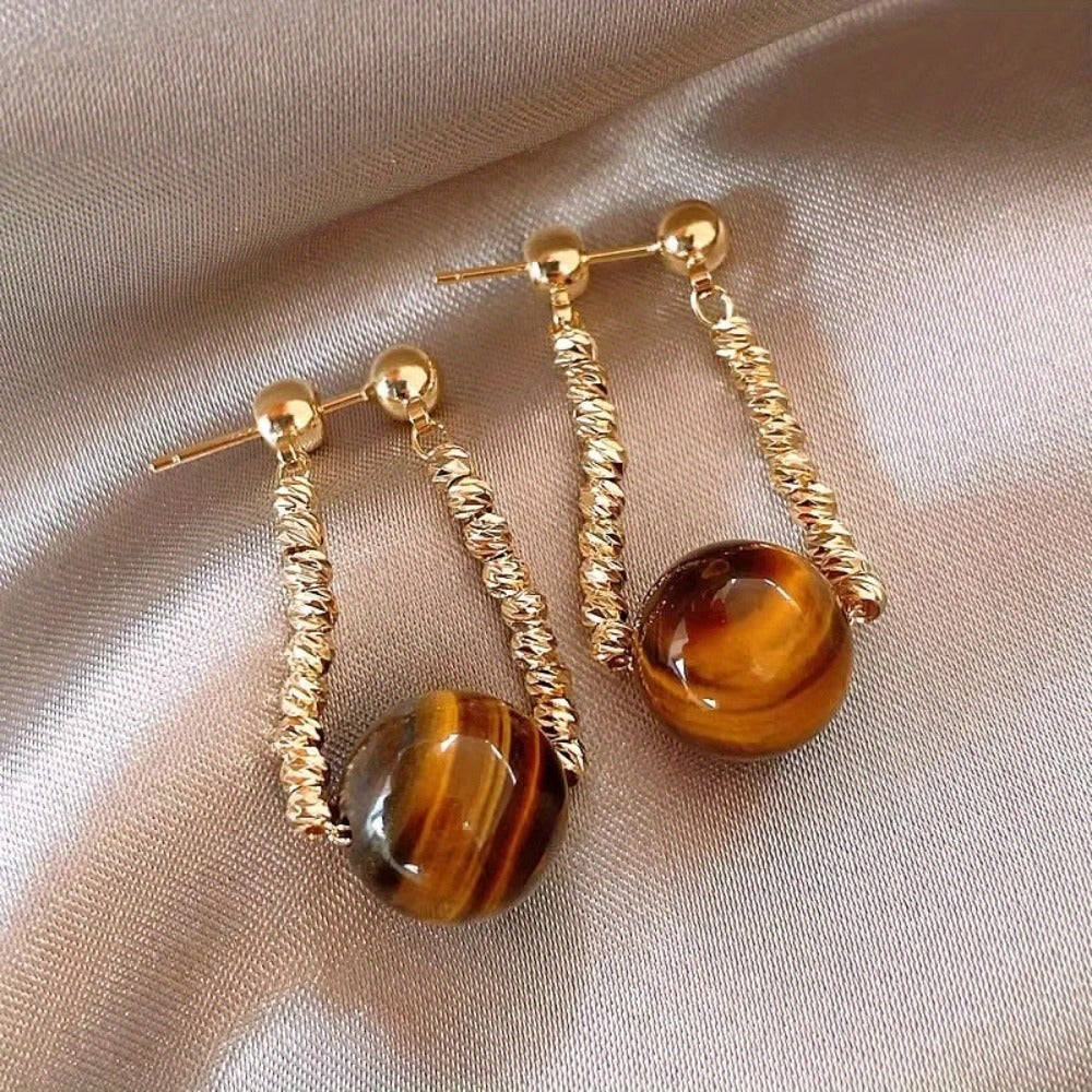 Fashionable retro light luxury temperament earrings