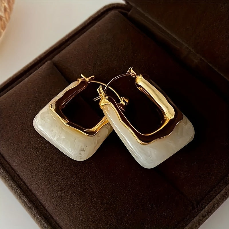 [Retro Resin Earrings] 2 Pairs Elegant U-shaped Ring Earrings - Retro Style Resin Exquisite Buckle Design - Halloween Christmas Gift