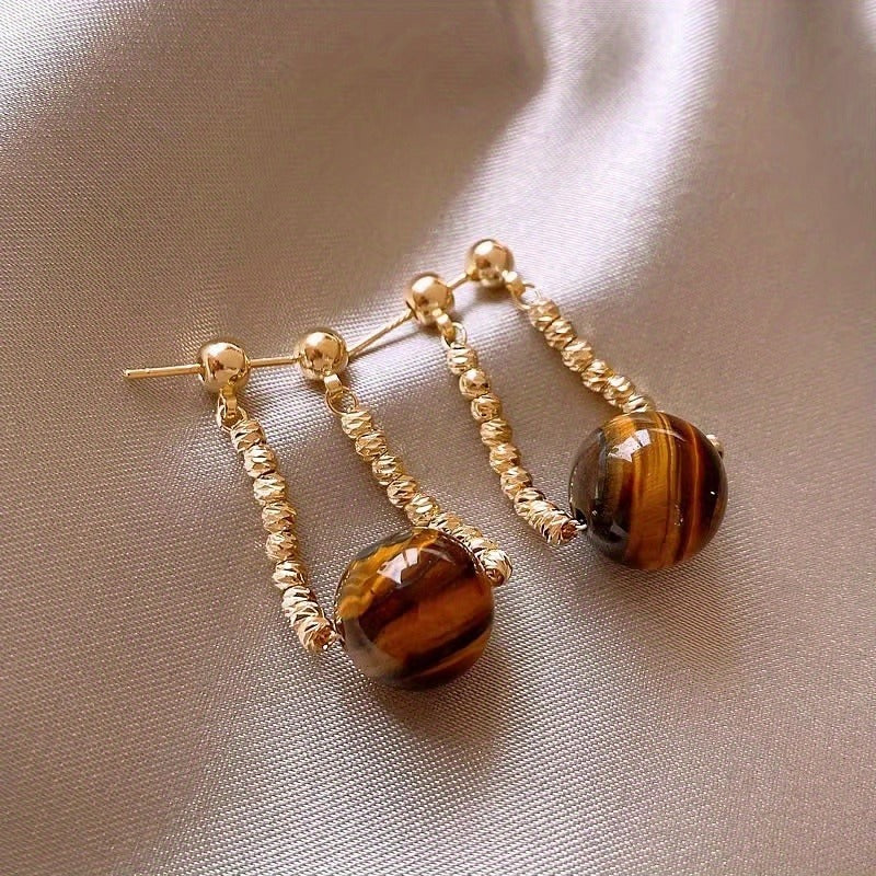 Fashionable retro light luxury temperament earrings